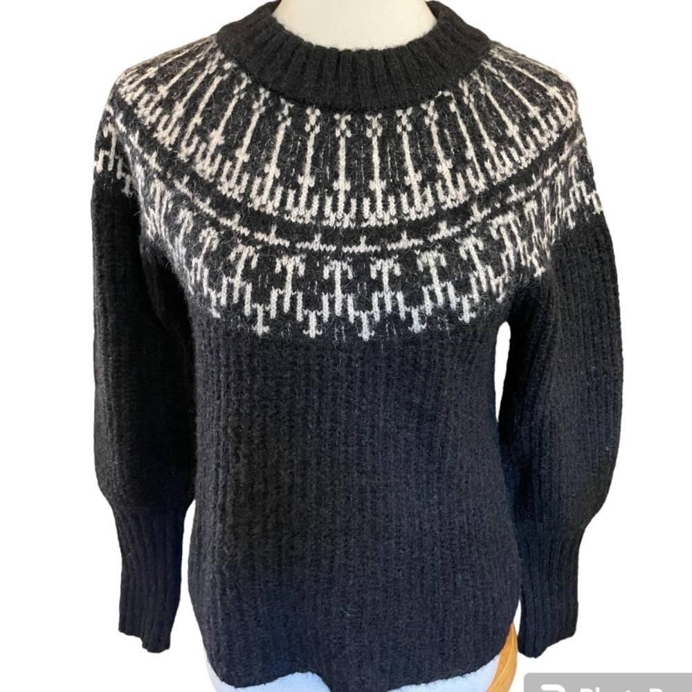 Cozy Nordic Sweater NWT by Universal Thread - Picture 3 of 10
